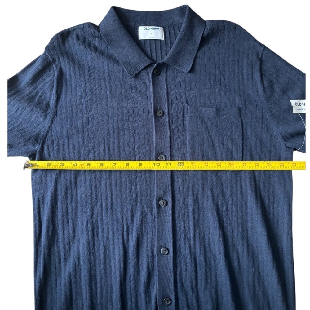NWT Old Navy Men's Navy Blue Short Sleeve Button Down Camp Shirt Size L - Picture 8 of 9